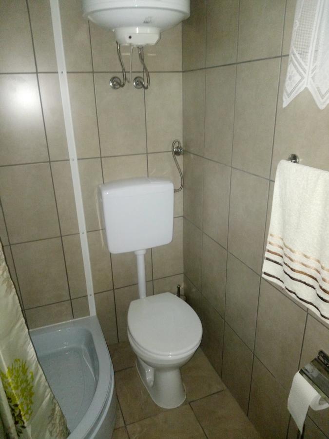 بيت شباب Pansion Laktaši المظهر الخارجي الصورة